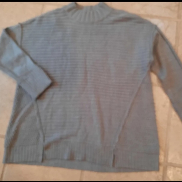 1X grey panel pullover Sweater Dress Barn - Picture 2 of 4